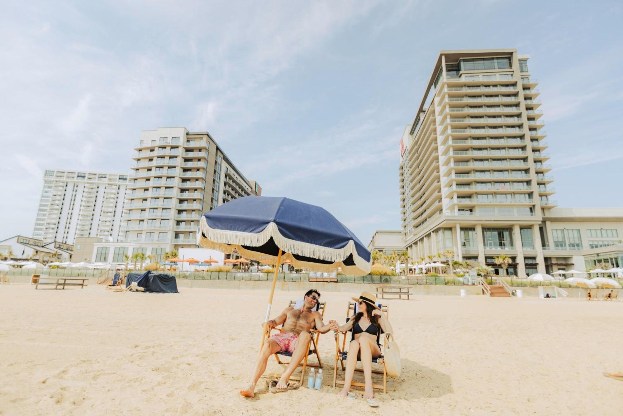 Embassy Suites By Hilton Virginia Beach Oceanfront Resort Exterior photo